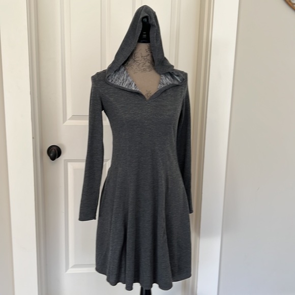 Max Studio Dresses & Skirts - Tunic / dress / hoodie ladies XS long sleeved